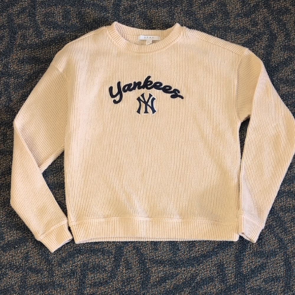 Yankees Beige Sweater WEAR By Erin Andrews Size XS